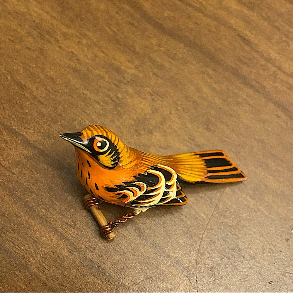 Vintage Takahashi Bird Pin Brooch,  Thrush, Japanese Hand painted & Carved.